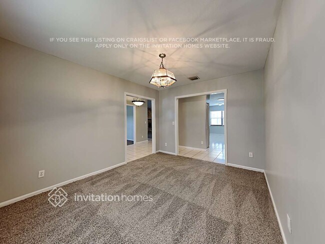 Foto del edificio - 696 Blueberry Dr