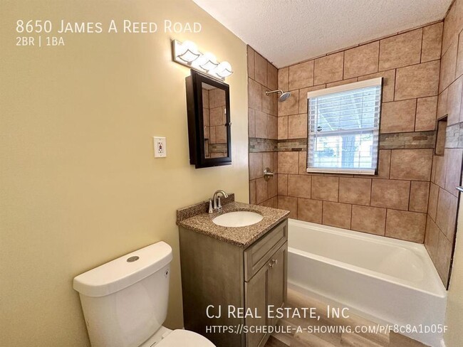 Foto del edificio - 8650 James A Reed Rd