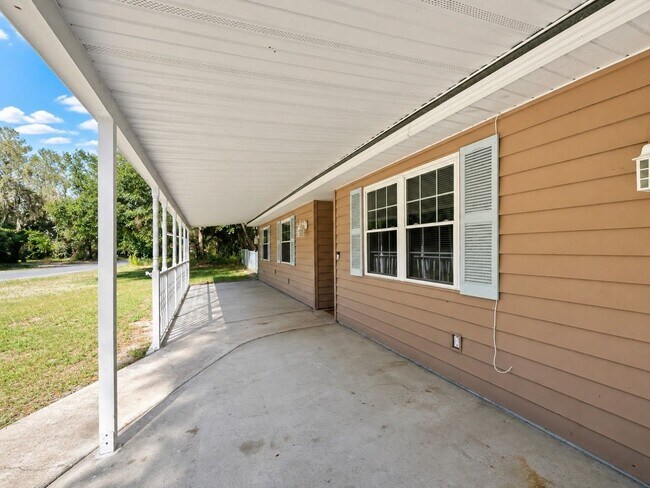 Building Photo - 117 Liberty Tree Rd