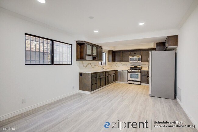 Building Photo - 3 br, 2.5 bath House - 1819 West 182nd Str...
