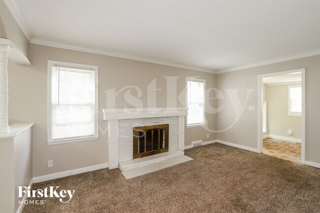 Foto del edificio - 9005 E 68 Terrace