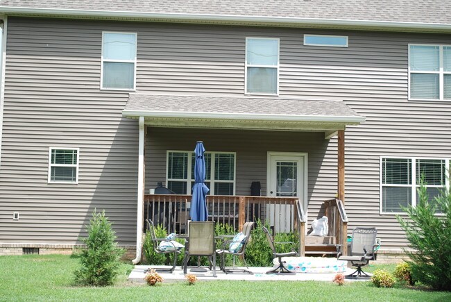Foto del edificio - 2548 Waterhaven Dr