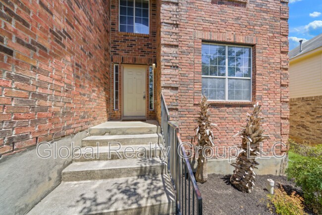 Foto del edificio - 20418 Cliff Park Ln