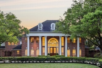 Building Photo - 1310 Kelliwood Oaks Dr
