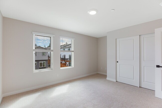 Building Photo - 14707 87th Ave SE