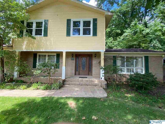 Building Photo - 8806 Bridlewood Dr SE
