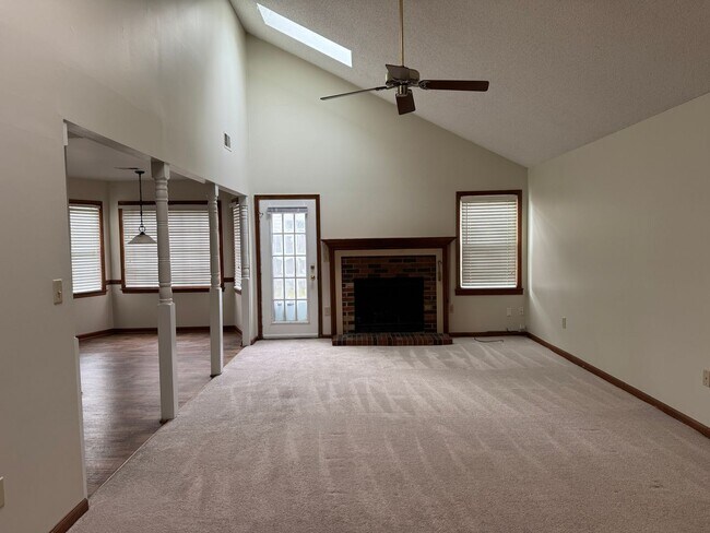 Foto del edificio - LANDSTOWN MEADOWS