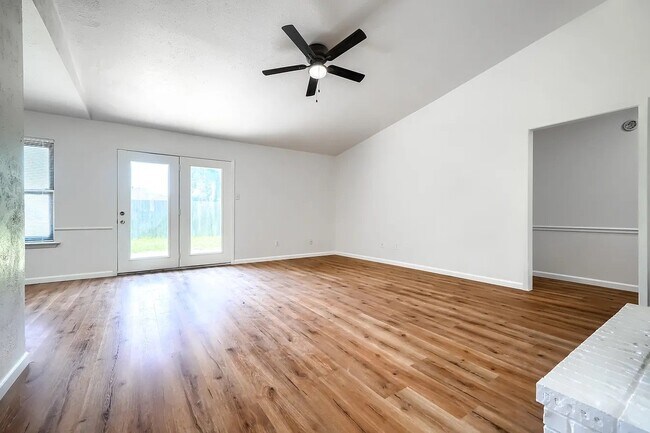 Building Photo - 1002 Mill Run Dr