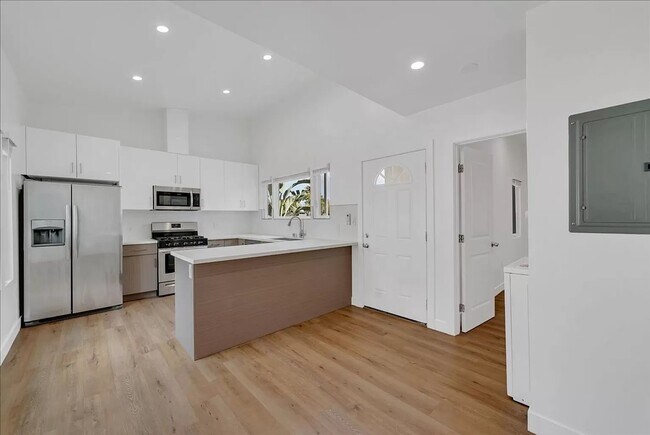 Foto del edificio - 753 N Washington Pl