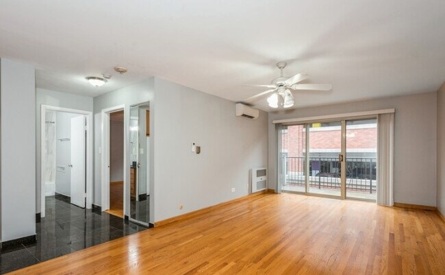 Foto del edificio - 5202 Washington St