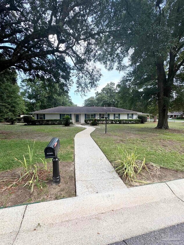 Foto principal - 3821 Collingswood Rd