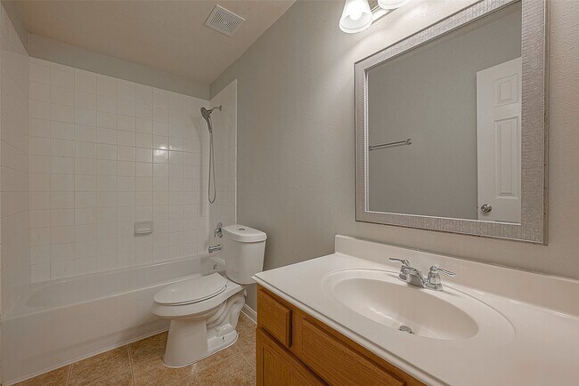 Foto del edificio - 3214 Northgate Ct
