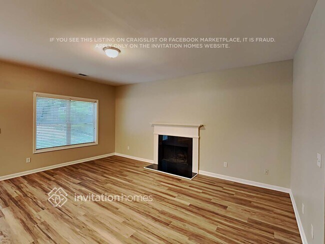 Foto del edificio - 147 Hawthorn Dr