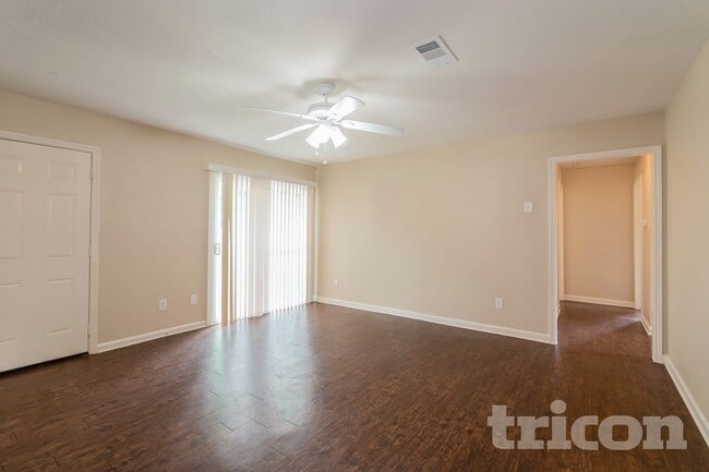 Building Photo - 5234 Jorns St