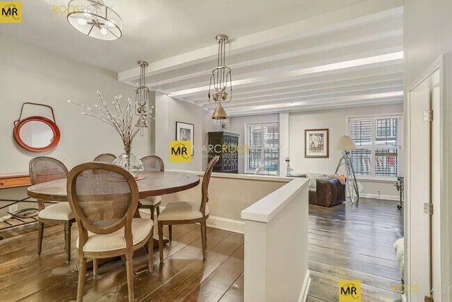 Foto del edificio - 48 Beacon St