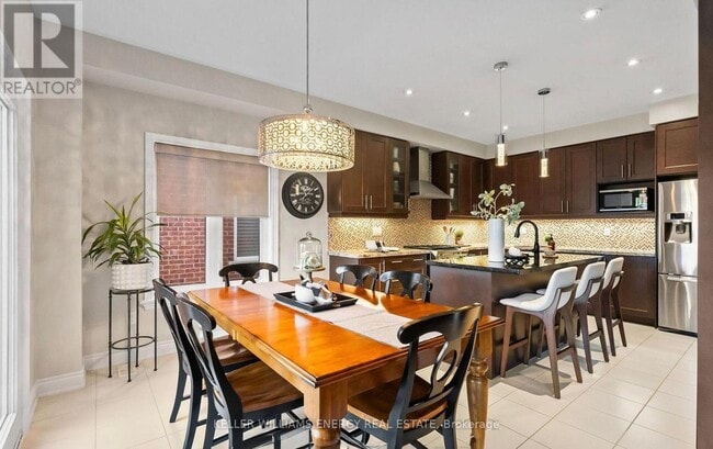 Building Photo - 34 Endeavour Ct