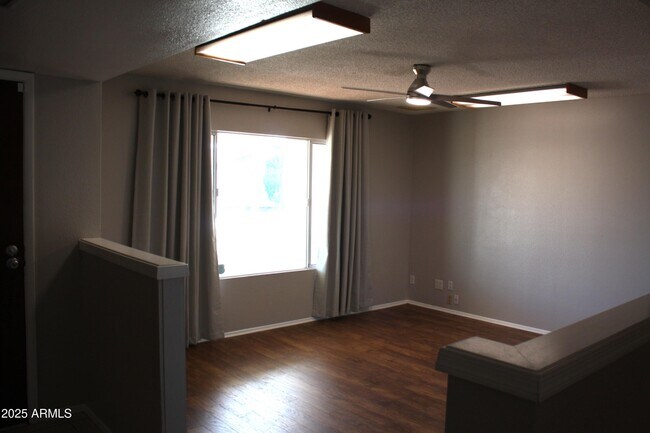 Foto del edificio - 15420 N 58th Ave