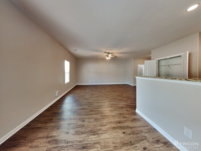 Building Photo - 6035 Loy Ct
