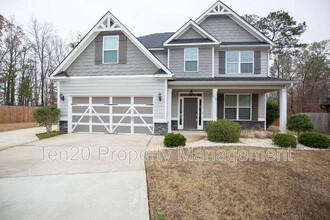 Building Photo - 236 Cedar Wy