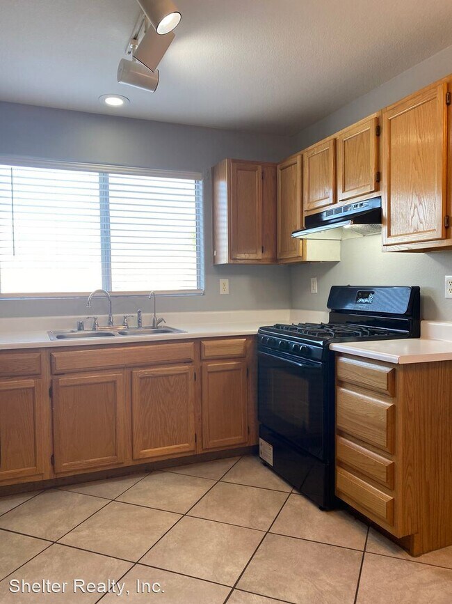 Building Photo - 3 br, 3 bath House - 6330 Little Star Drive