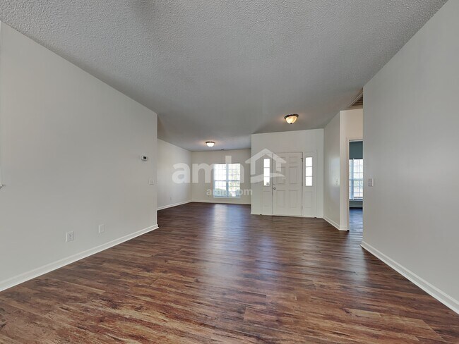 Foto del edificio - 1694 Haversham Park Dr