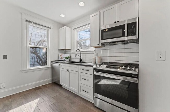 Foto del edificio - 3639 Columbus Ave