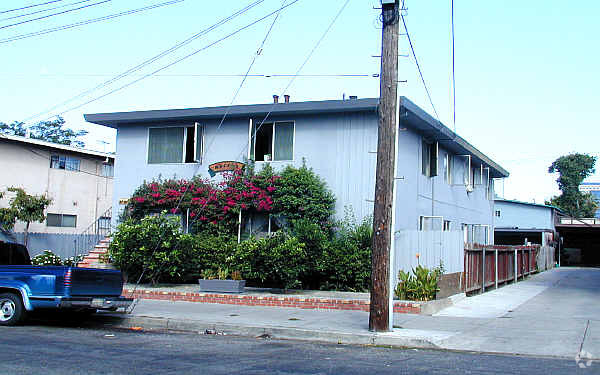 Building Photo - Marina Apartments