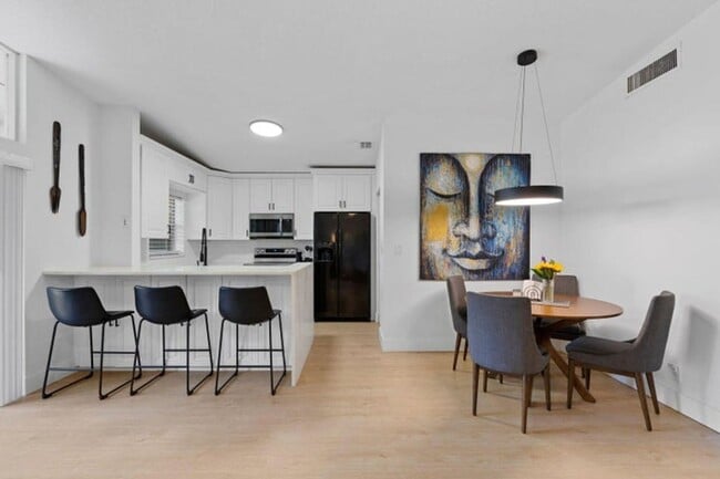 Building Photo - 22259 Woodspring Dr