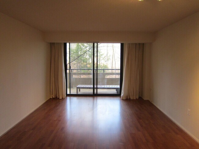Foto del edificio - 1808 Old Meadow Rd