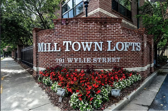 Mill Town Lofts - 791 Wylie St SE