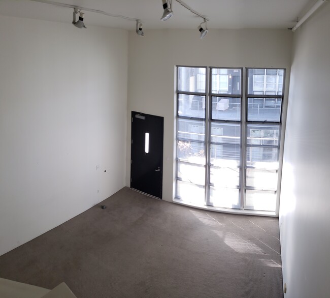 Building Photo - 1415 Indiana St