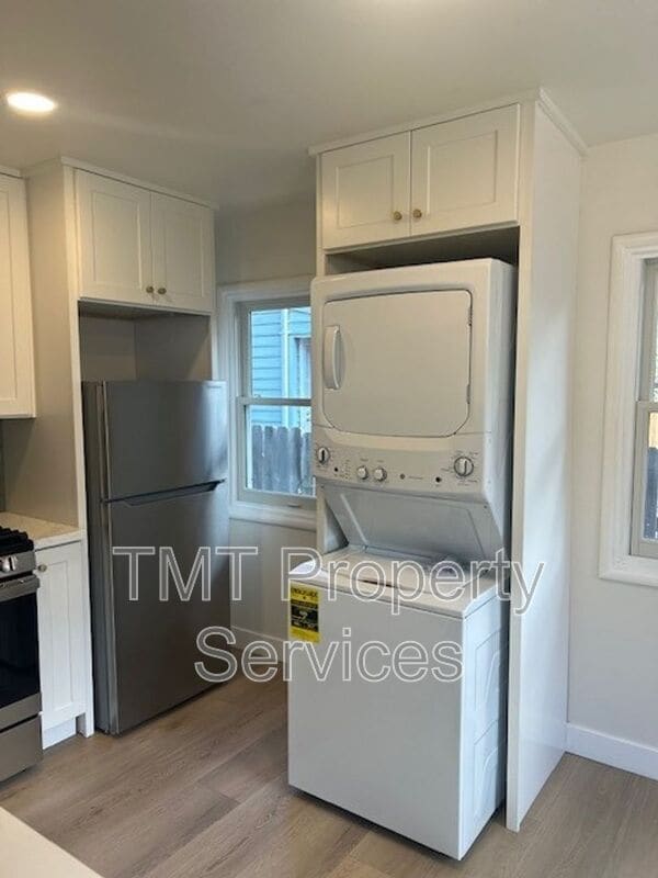 Foto del edificio - 3124 B St