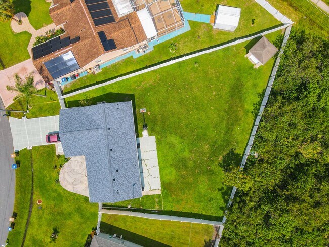 Foto del edificio - 853 Blanc Ct