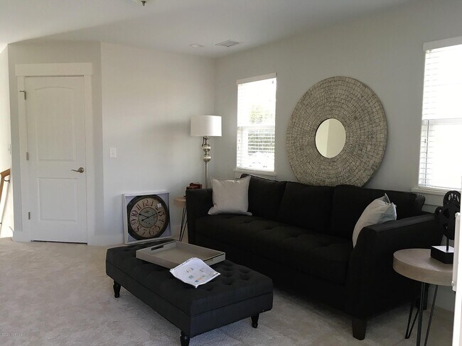 Foto del edificio - 1240 Kingfish Blvd