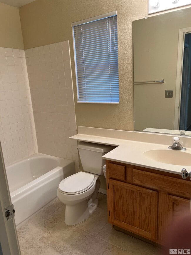 Building Photo - 6137 Greenbrook Dr