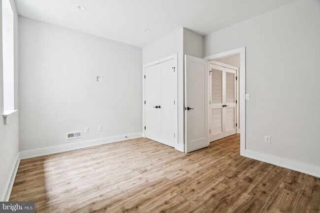 Foto del edificio - 1437 Parrish St