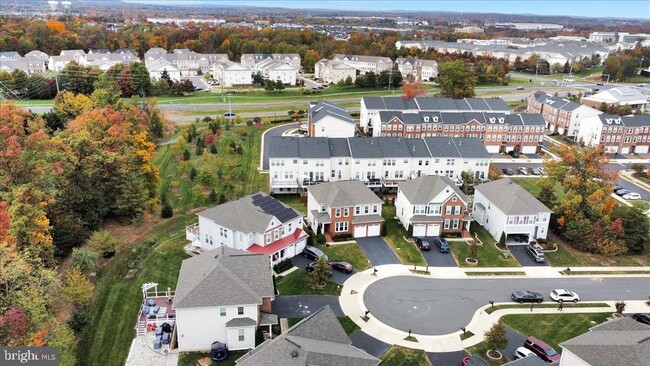 Foto del edificio - 24887 Coventry Grove Ct