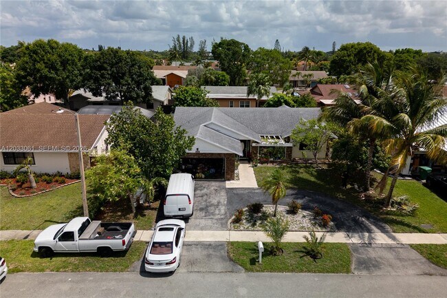 Foto del edificio - 8521 NW 53rd St