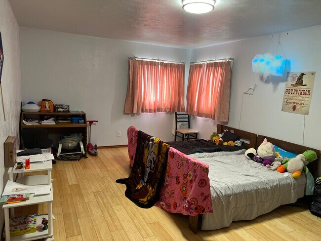 Foto del edificio - 211 Chamberland Ct