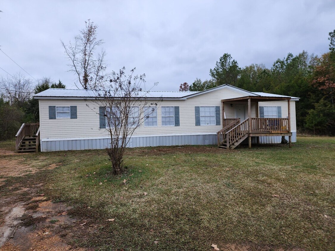 Foto principal - 3 Bedroom Home -ALL UTILITIES INCLUDED!