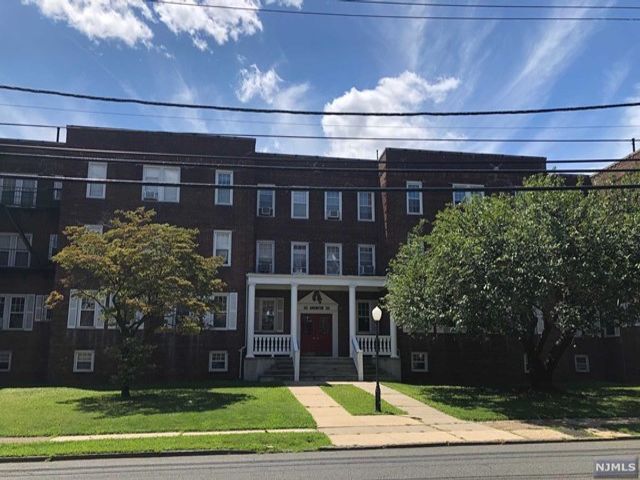 Primary Photo - 155 Union Ave