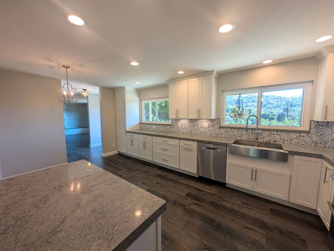 Foto principal - Great 3 Bedroom Ranch Style Home in North ...