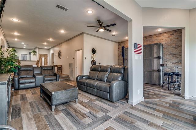 Building Photo - 452 Yacht Club Dr