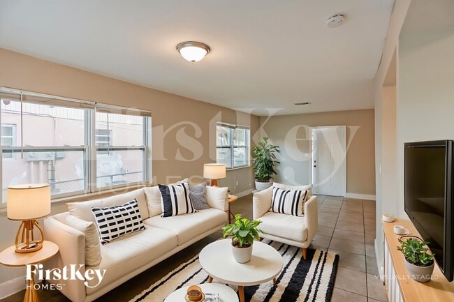 Foto del edificio - 9231 SW 204th Terrace