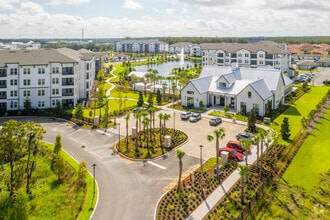 Building Photo - Sonceto