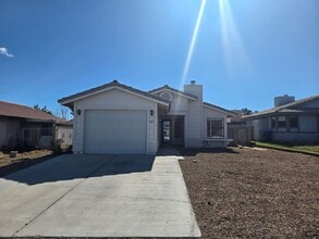 Building Photo - 7421 Lattimore Dr