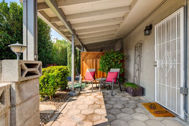PRIVATE PATIO - 3916 Vegas Dr