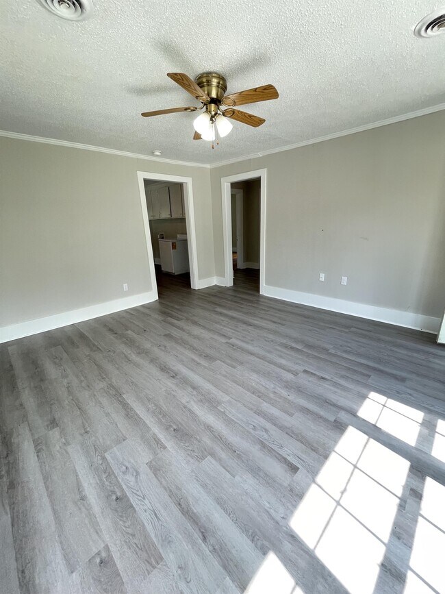 Building Photo - 1239 Brogden Rd