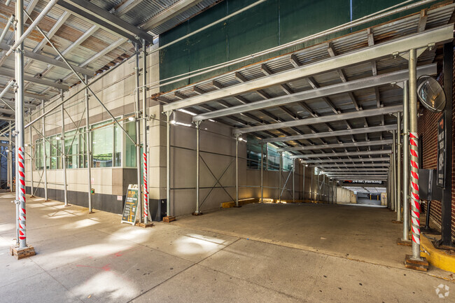 Foto del interior - 100 West