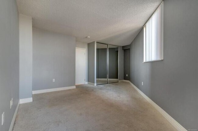 Bedroom - 601 W 11th Ave